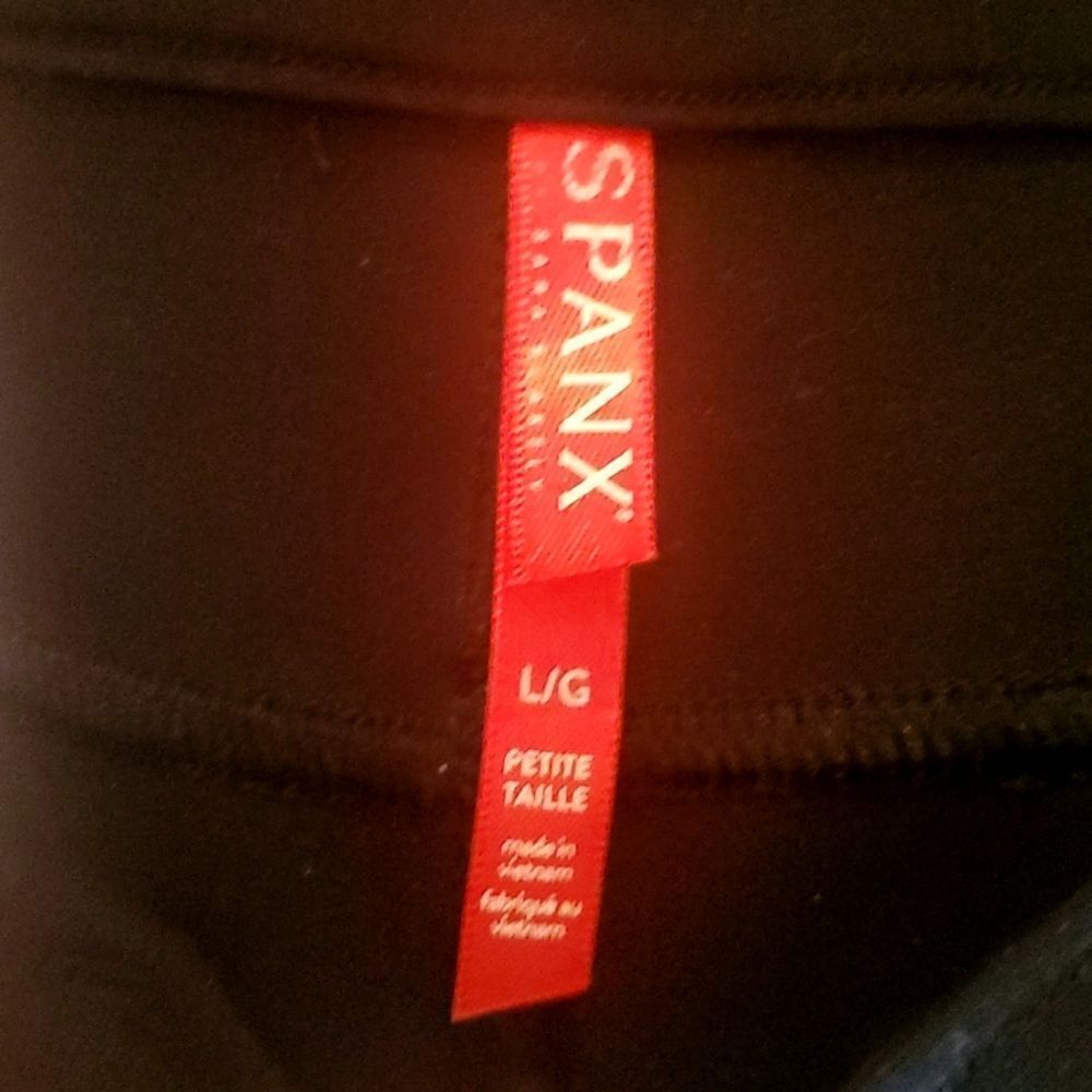 SPANX The Perfect Black Pant, Ankle 4-Pocket Size Large Petite - Picture 7 of 8